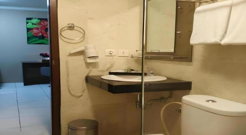 Great Western Hotel & Resort Serpong - タンゲラン エクステリア 写真